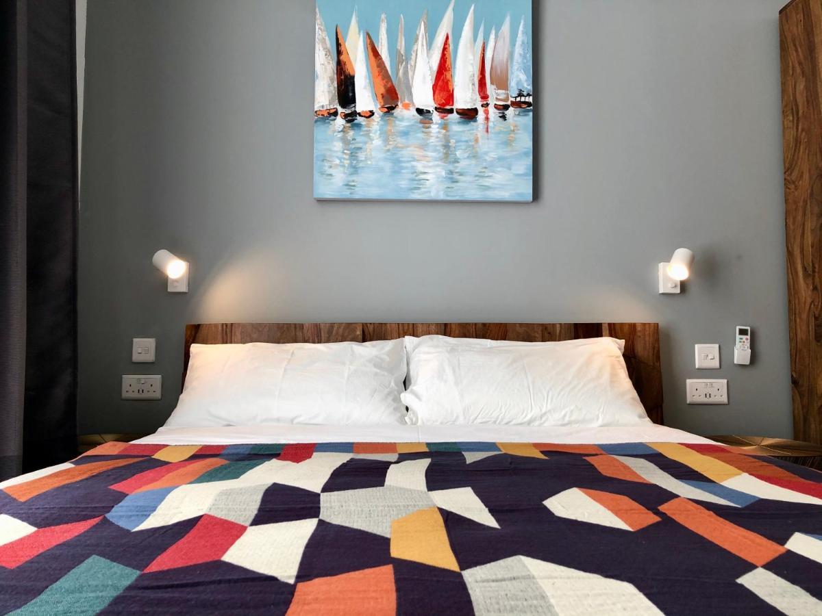 By Promenade And Apartment