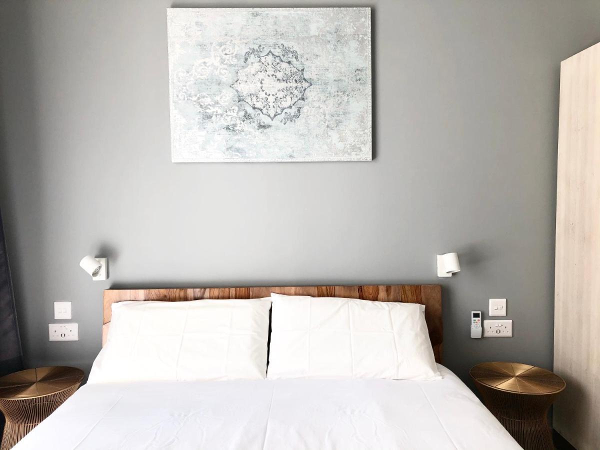 By Promenade And Apartment *
