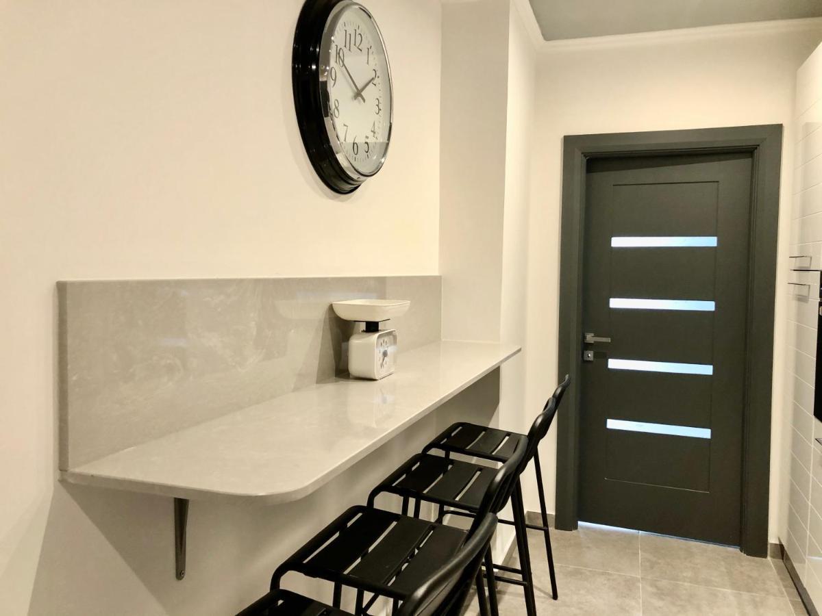 Apartment By Promenade And