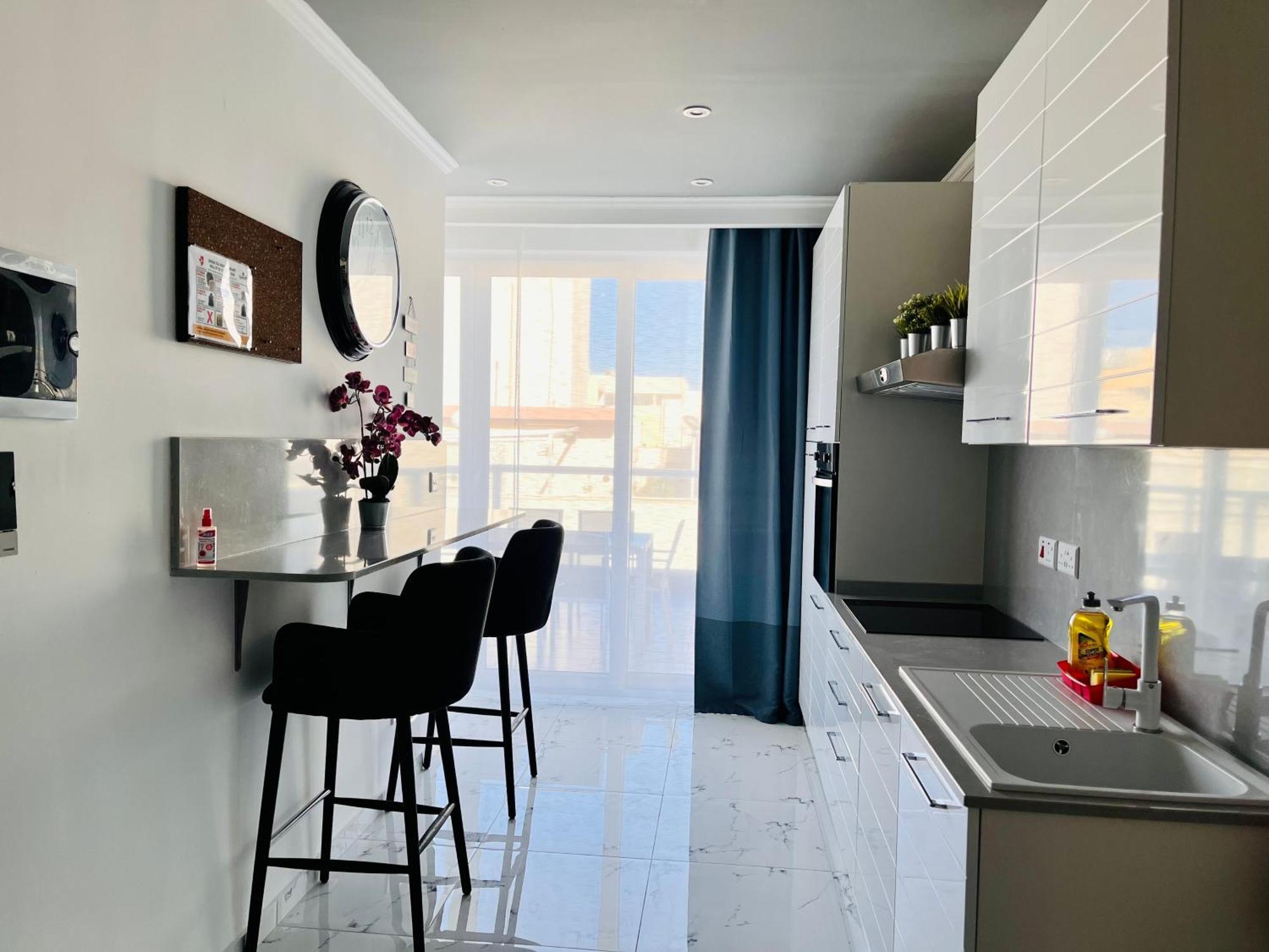 Apartment By Promenade And Sliema